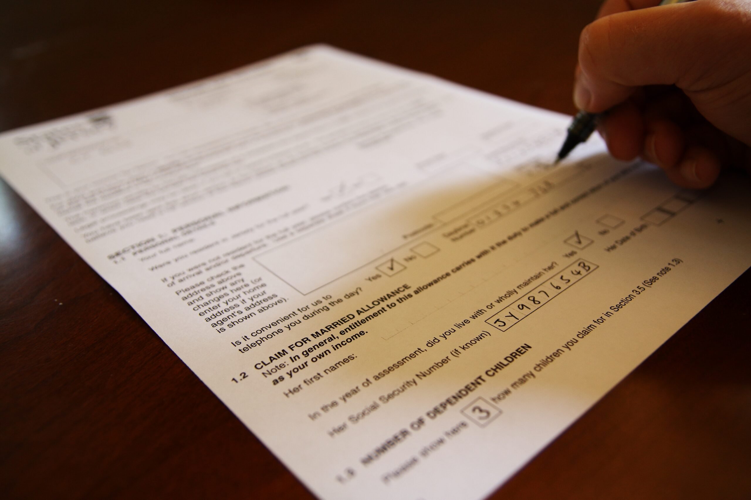 filling out acknowledgement of service divorce form